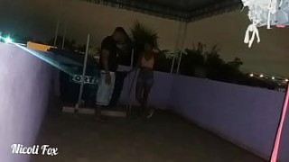 Chamei meu vizinho Leo sexxxxx video ogro para ver minha caixa d&#039&aacutegua no terra&ccedilo,ele comeu meu cu.