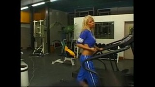 free bf video Sexo en el gimnasio